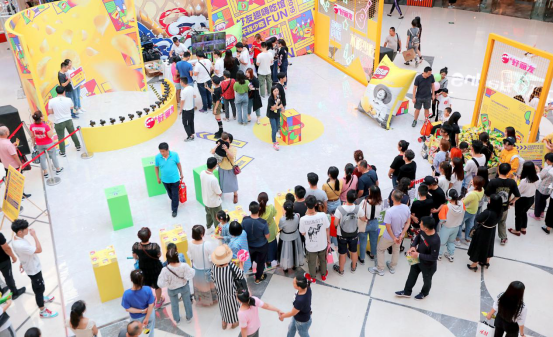 “好友趣嗨吃馆”亮相哈尔滨,引爆初秋薯片市场