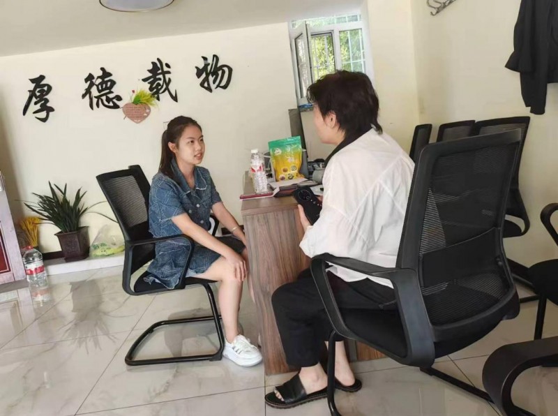 江财心灵解码团队赴知因心理咨询有限公司展开调研