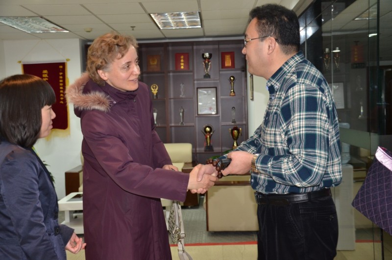 伊康集团董事长出席大健康活动共话产业合作