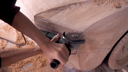 给孩子买豪车就差2个亿怎么办？用电锯做了一辆！