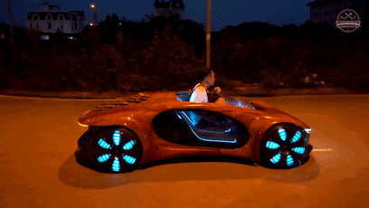 给孩子买豪车就差2个亿怎么办？用电锯做了一辆！