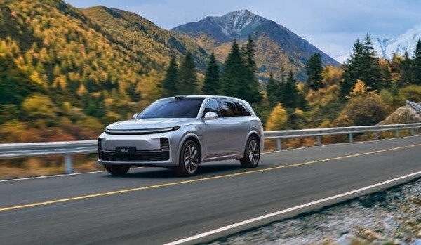 “亏电是条虫”成历史 李想解读理想全新高性能模式：功率并联