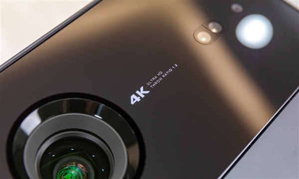 6000左右的家用投影仪 当贝F6明星产品 华为海思芯片助力8K解码