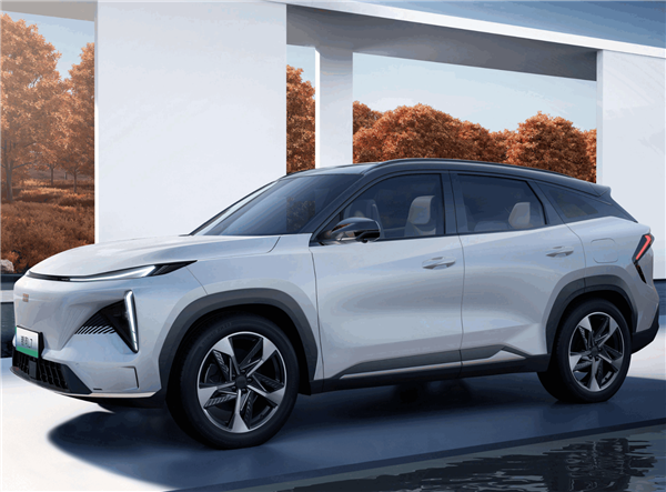 满油满电续航1370公里 加速7秒内！吉利银河L7上市：13.87万起