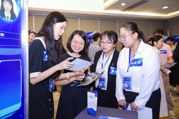 中航国际第七届“航星计划”全国高校创新挑战赛决赛精彩回顾(图2)