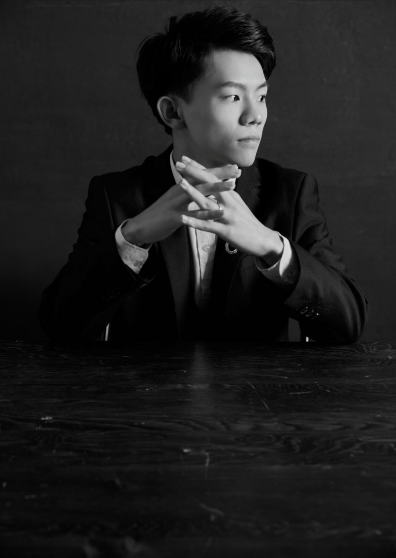 收藏家王梓豪(图1)