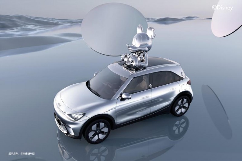 携手迪士尼中国灵动出“奇”，smart米奇限定艺术车魔都首秀(图4)
