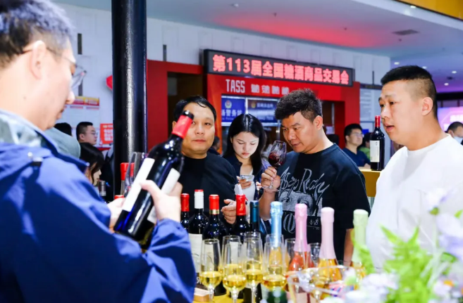 长城葡萄酒闪耀第113届糖酒会，以中国风土致敬世界舞台(图1)