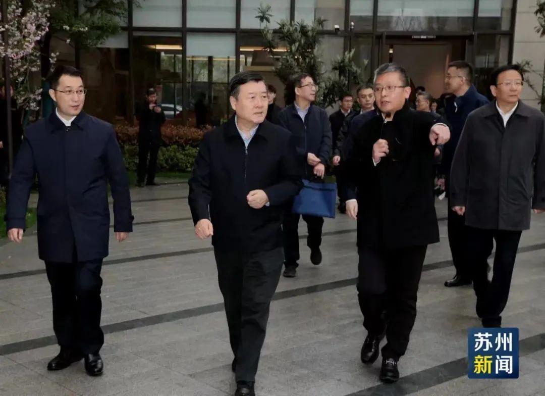 不打招呼，部长直奔现场调研，发现了问题……