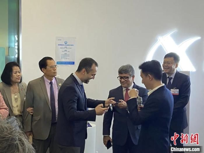 “投资中国就是选择未来”!外国驻港总领事这样说…… “投资中国就是选择未来”!外国驻港总领事这样说……